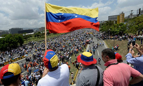 Venezuela rechaza las nuevas sanciones de la Unión Europea Maduro acusa a la Unión Europea de “grosera injerencia”